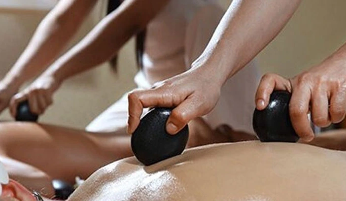 Massage aux pierres chaudes